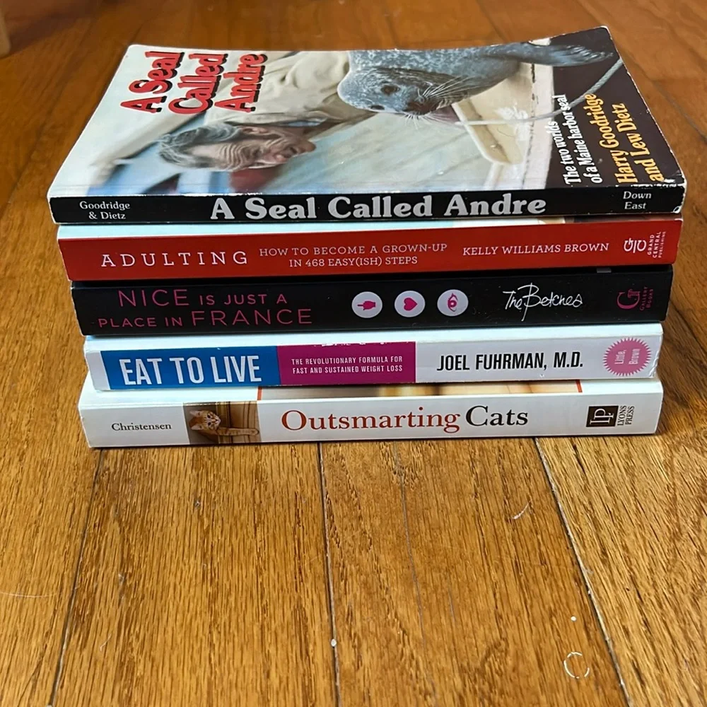 Book bundle - Picture 1 of 1